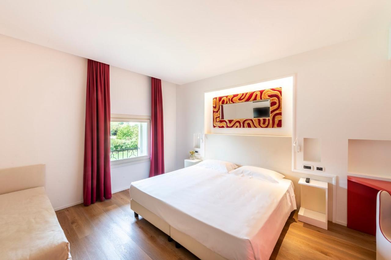 Hotel Villa I Pini 马洛 外观 照片