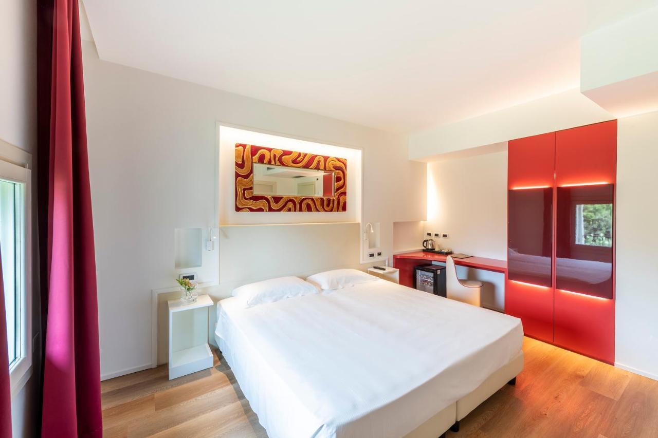 Hotel Villa I Pini 马洛 外观 照片