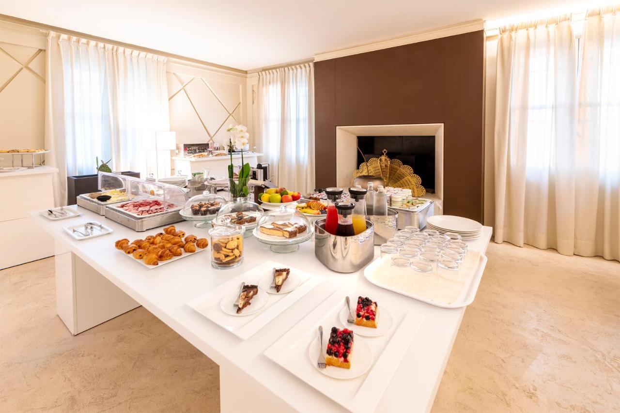 Hotel Villa I Pini 马洛 外观 照片