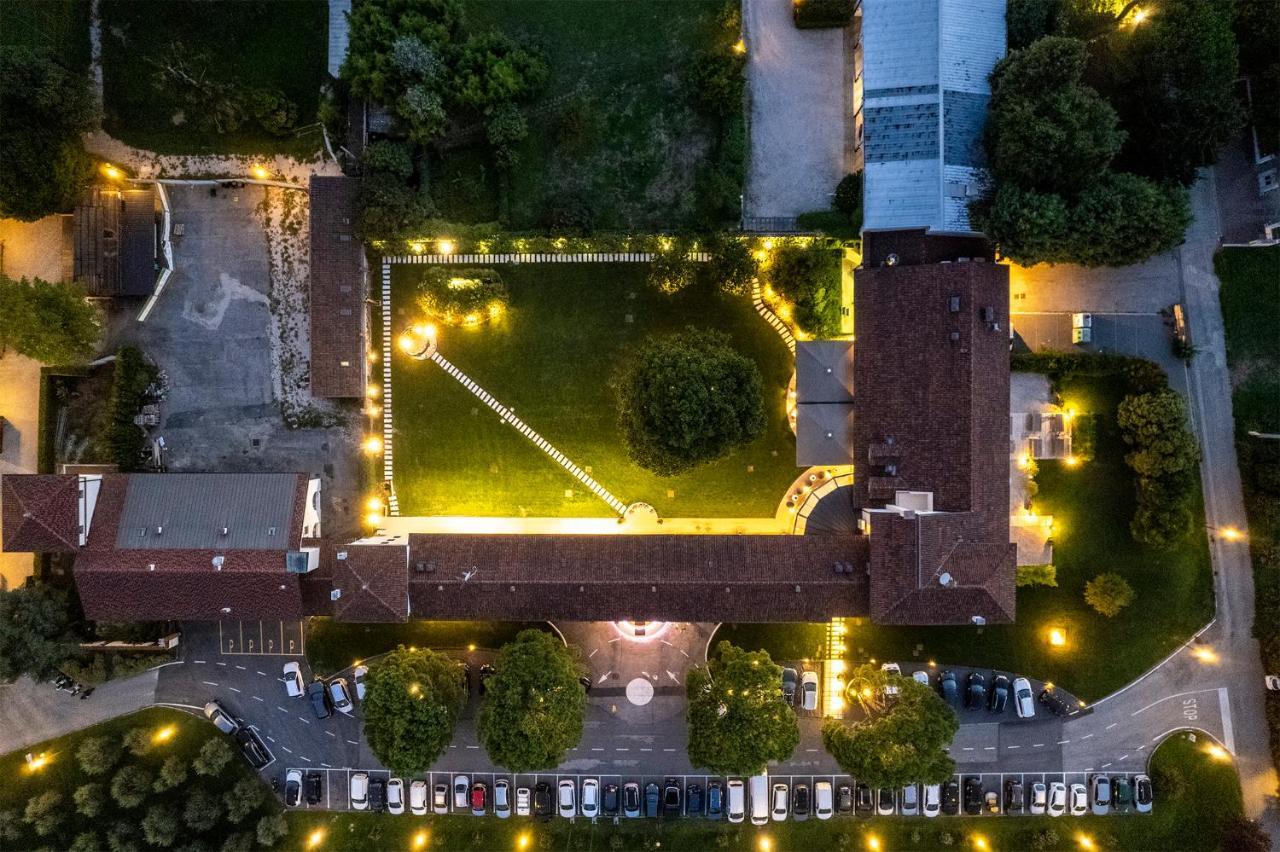 Hotel Villa I Pini 马洛 外观 照片