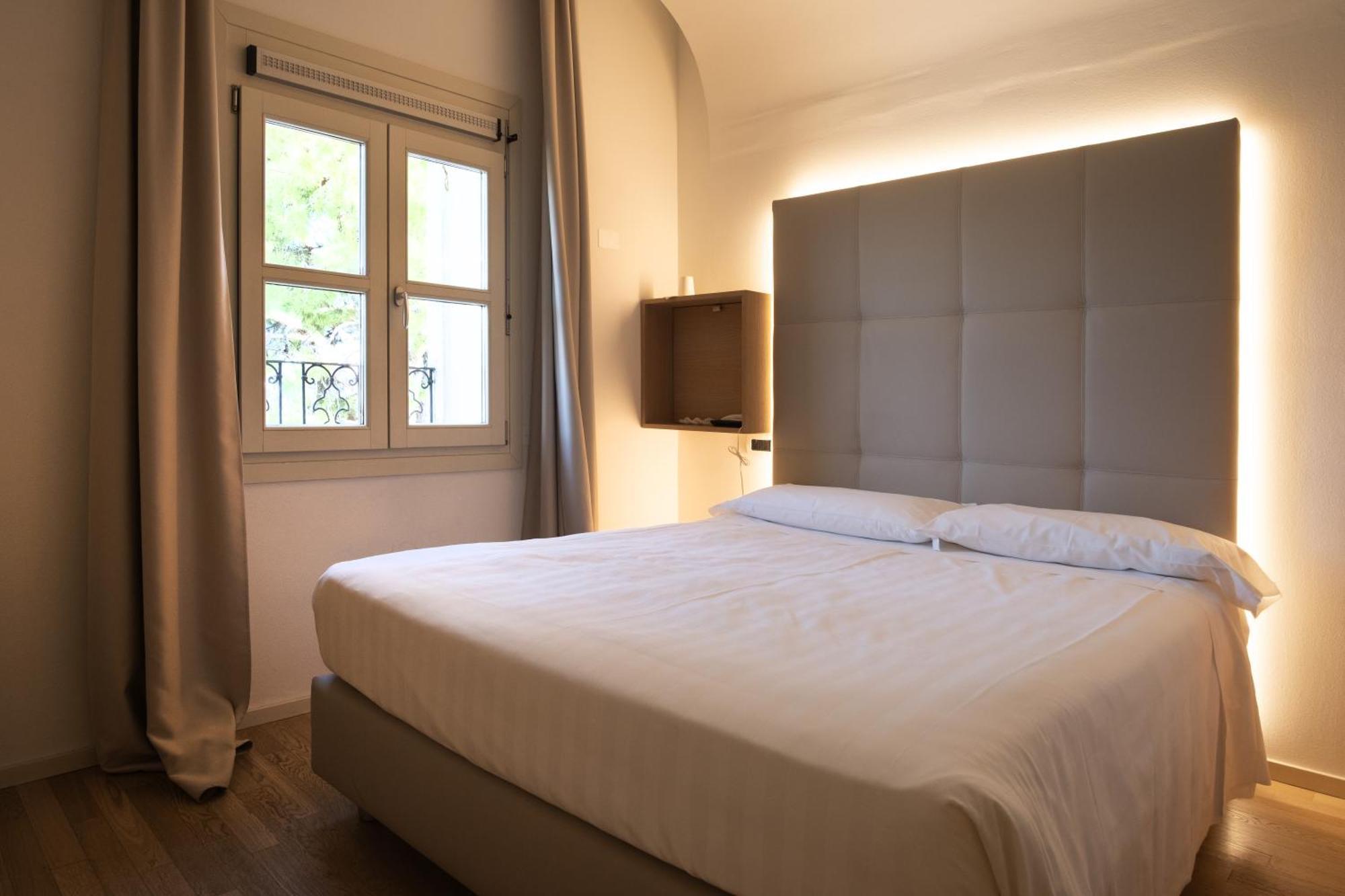 Hotel Villa I Pini 马洛 外观 照片
